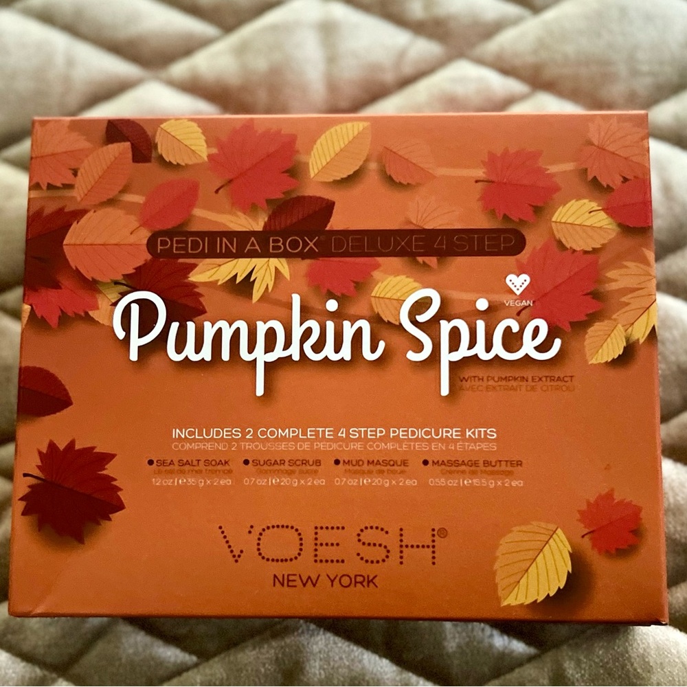 VOESH Pumpkin Spice Pedi in a Box 2 Complete 4 Step Pedicure Kit - NEW